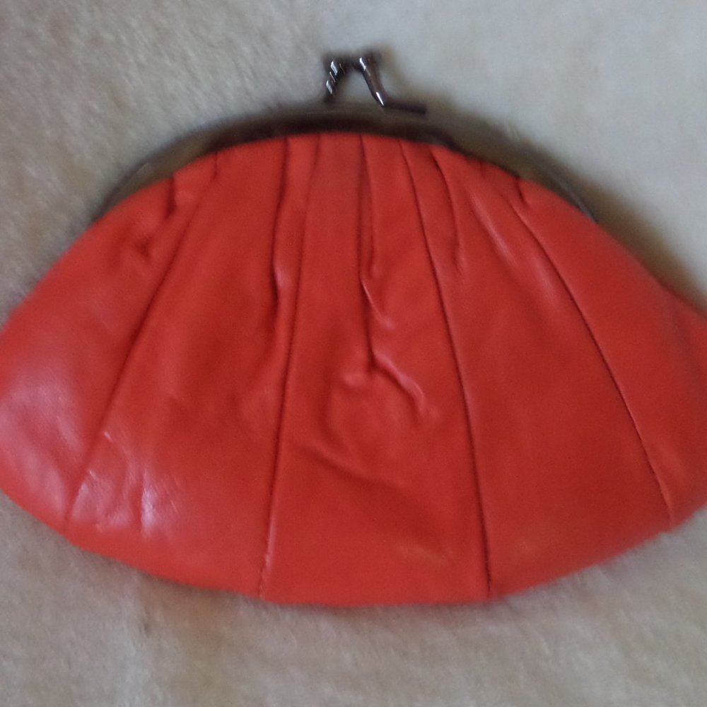 Red hand purse .Perfect  for any occassion.
